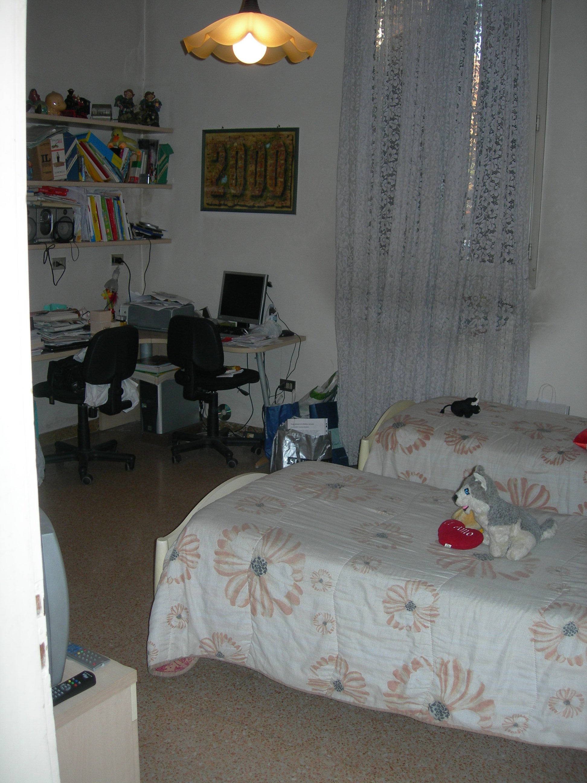n. 2 disimpegni, cucina, bagno, ripostiglio e n.3 camere - Pertinenziale deposito. Mq 88,00 (comprensivo di quota parte del deposito di pertinenza) Identificativi catastali foglio 184, part. 30, sub.3
