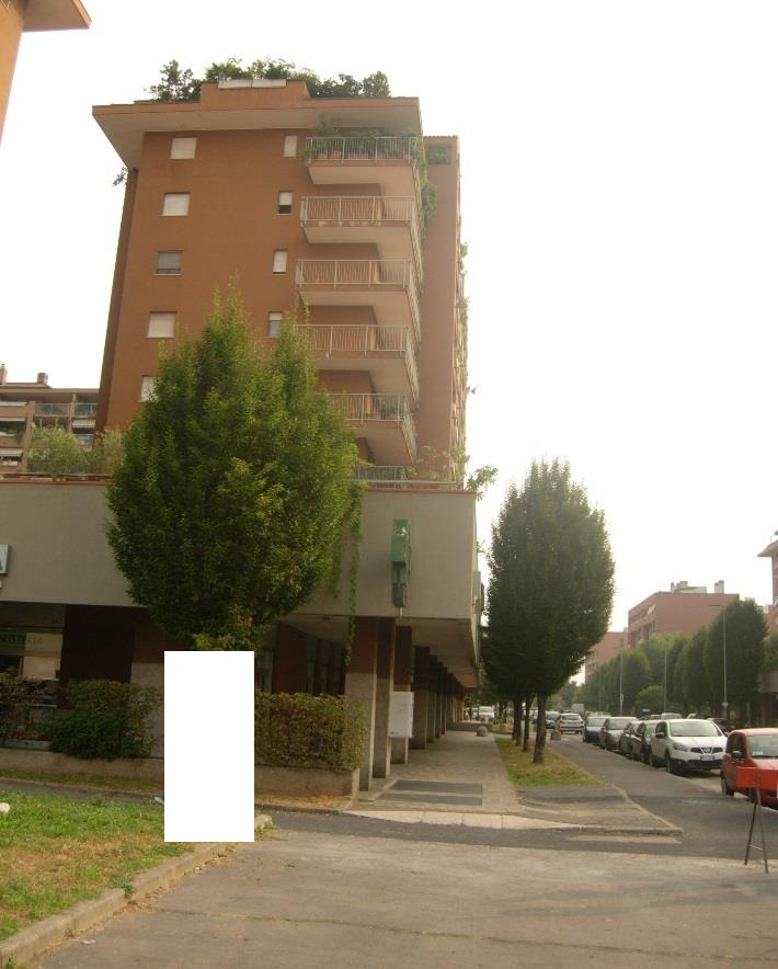 POSTO AUTO COMMERCIALE
