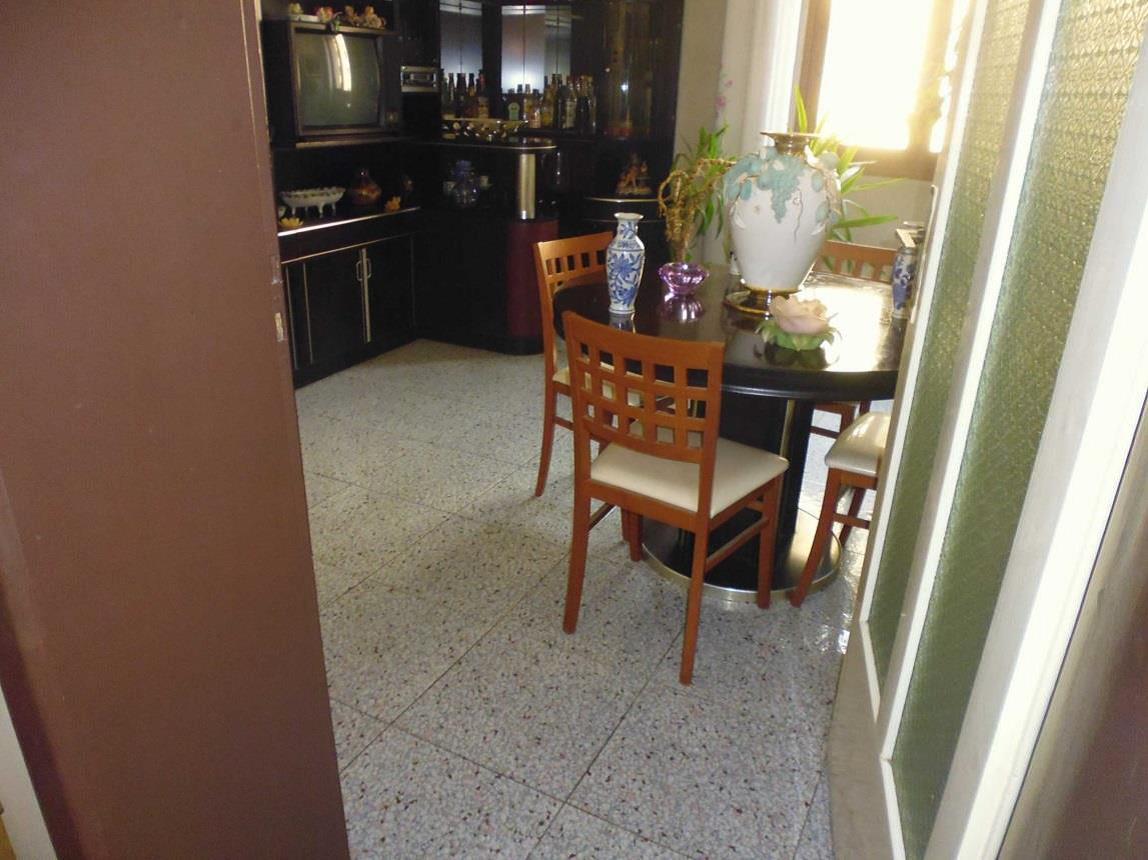 APPARTAMENTO composto da 3 locali + servizi semplici + 1 CANTINA o SOFFITTA