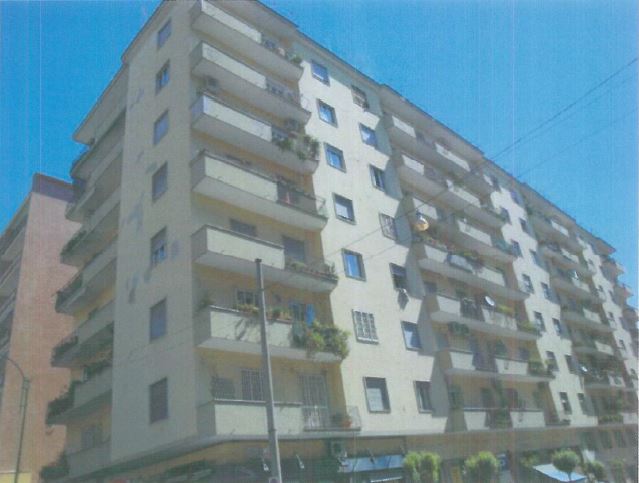 APPARTAMENTO composto da 5 locali + servizi doppi