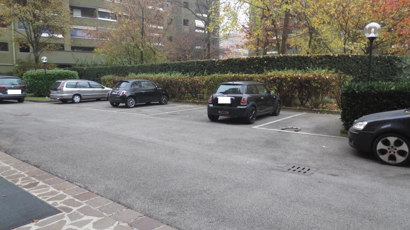 POSTO AUTO COMMERCIALE