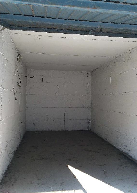 BOX AUTO COMMERCIALE