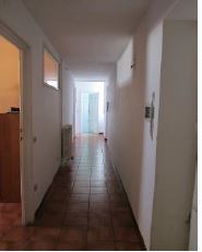 Appartamento + cantina. Piano 1-S1, di 183 mq