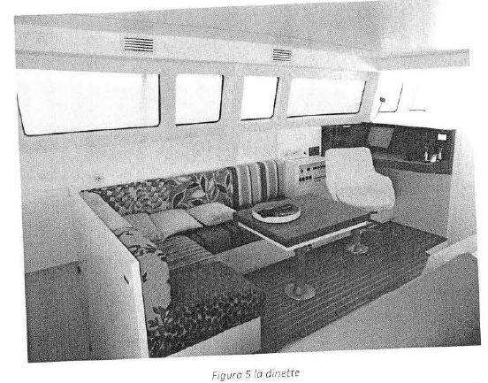 Imbarcazione catamarano a vela con motore prototipo prodotta dalla SETMARINE S.R.L.
Lunghezza f.t. 18.90 mt.
Larghezza f.t. 9.30 mt.
Pescaggio 1.60 mt.
Altezza di costruzione 2.57 mt.
Dislocamento scarico 26 t.
Dislocamento di pieno carico 32.41 t.
Carena in fibra di vetro e resina di vinilestere con rinforzi locali in carbonio.
Tuga in fibra ibrida carbonKevlar e resina vinilestere
Albero in carbonio, pezzo unico con boma park avenue
Motorizzazione 2x11 O CV Yanmar
Superficie velica in navigazione 132 mq
Anno di costruzione 2015
L'imbarcazione possiede una certificazione CE di tipo A (navigazione illimitata) e la licenza di navigazione n. 059432 del Ministero delle Infrastrutture e dei trasporti per n. 20 persone a bordo (equipaggio compreso) e 2.100 Kg. Di portata massima