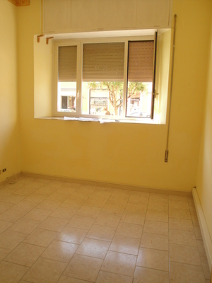 Descrizione: Ingresso, corridoio, 3 camere, cucina bagno e ripostiglio + locale cantina. Mq. 105. Identificativi catastali: Foglio 109, part. 44, sub. 18 con cantina  foglio 109, part. 44, sub. 41
