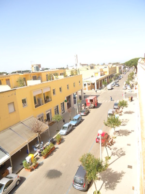 Descrizione: Ingresso, corridoio, 3 camere, cucina bagno e ripostiglio + locale cantina. Mq. 105. Identificativi catastali: Foglio 109, part. 44, sub. 18 con cantina  foglio 109, part. 44, sub. 41