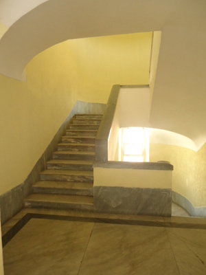 Descrizione: Ingresso, corridoio, 3 camere, cucina bagno e ripostiglio + locale cantina. Mq. 105. Identificativi catastali: Foglio 109, part. 44, sub. 18 con cantina  foglio 109, part. 44, sub. 41