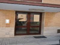 Descrizione: Ingresso, cucina, soggiorno, tre camere, due bagni , due ripostigli e due balconi + cantina, posto auto scoperto e autorimessa comune. Mq. 126 (compresa cantina). Identificativi catastali: Foglio 245, part. 184, sub. 5 con posto auto scoperto al foglio 245, part. 184, sub. 44 e  autorimessa ad uso comune al foglio 245, part. 184, sub. 11 (111,111 millesimi)