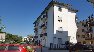 Appartamento di civile abitazione posto al terzo piano facente parte del fabbricato condominiale sito nel Comune di Thiene (VI), Via Val Cismon n. 75, composto da ingresso, cucina, quattro vani, disimpegno, bagno e due balconi.