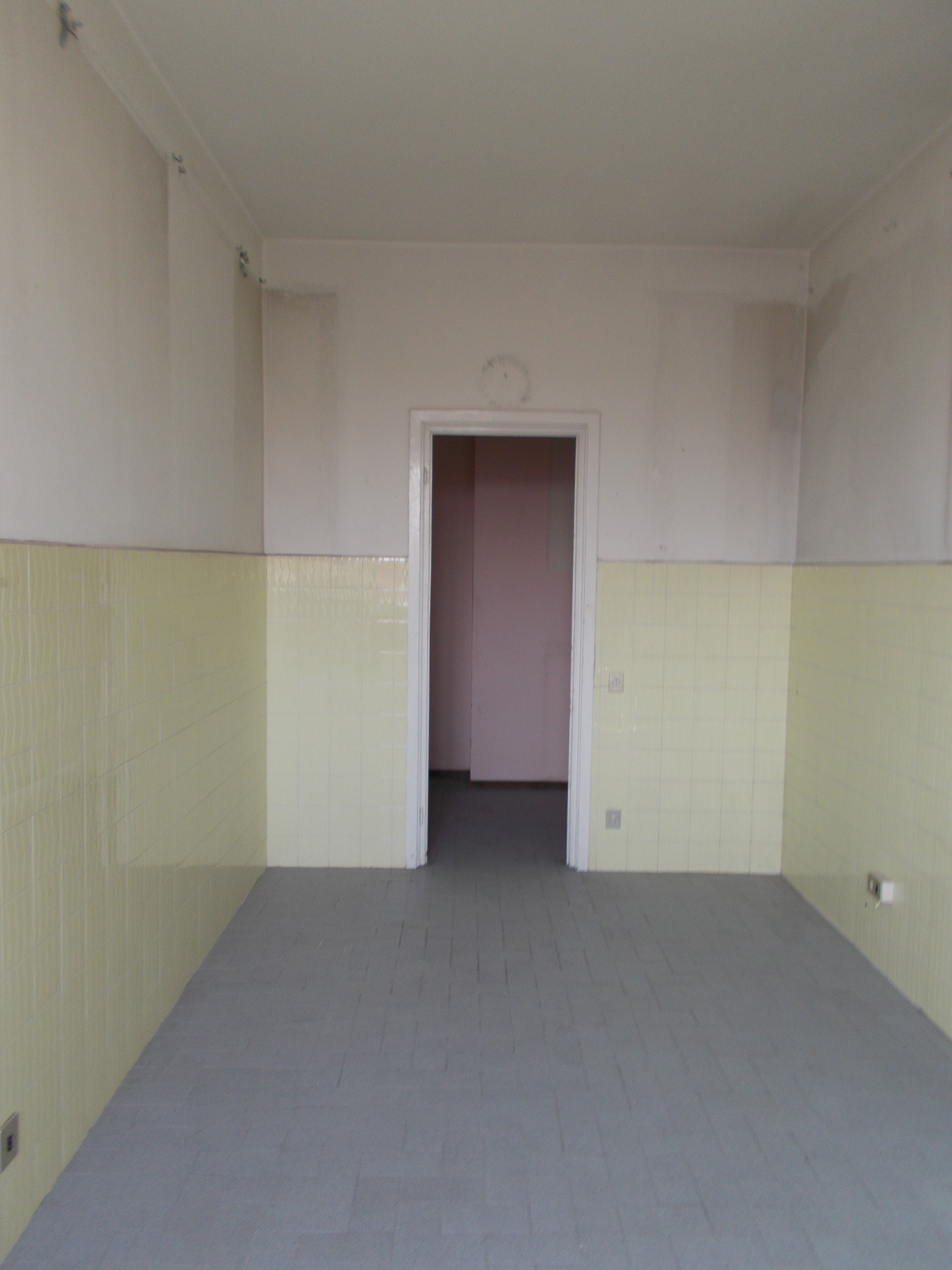 Descrizione: Unità residenziale: appartamento - categoria A/2 + soffittasito in Bergamo Via Borfuro, 12/G, CAP 24122.Identificativi catastali: classe 7, foglio 50, particella 3423, sub. 51.Mq. 166. Libero