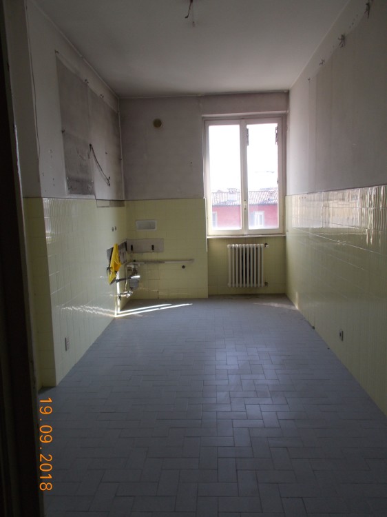 Descrizione: Unità residenziale: appartamento - categoria A/2 + soffittasito in Bergamo Via Borfuro, 12/G, CAP 24122.Identificativi catastali: classe 7, foglio 50, particella 3423, sub. 51.Mq. 166. Libero