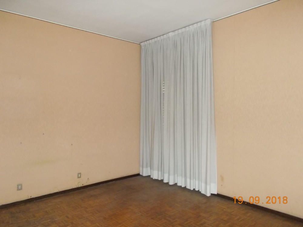 Descrizione: Unità residenziale: appartamento - categoria A/2 + soffittasito in Bergamo Via Borfuro, 12/G, CAP 24122.Identificativi catastali: classe 7, foglio 50, particella 3423, sub. 51.Mq. 166. Libero