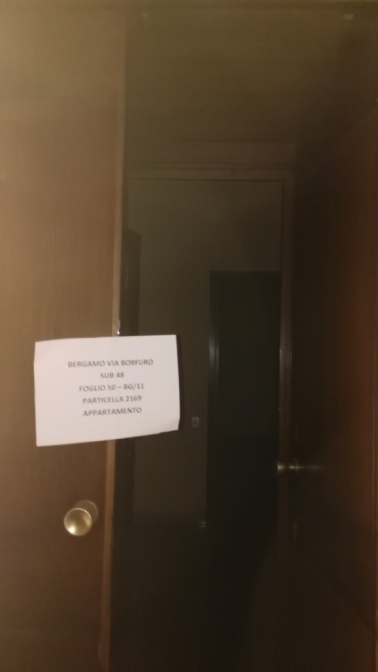 Descrizione: Unità residenziale: appartamento  - categoria A/2 + cantina + solaiosito in Bergamo Via Borfuro, 12/E, CAP 24122.Identificativi catastali: classe 7, foglio 50, particella 2169, sub. 48.Mq. 114. Libero