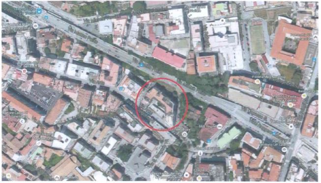NEGOZIO retronegozio(173mq) negozio(166mq). Sup. MQ 253. LIBERO. PIENA PROPRIETA'.