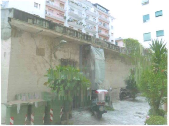 NEGOZIO retronegozio(173mq) negozio(166mq). Sup. MQ 253. LIBERO. PIENA PROPRIETA'.