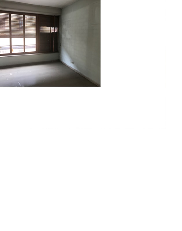 Descrizione: Doppio ingresso, disimpegno, cucina, soggiorno, n.2 camere, bagno, n.2 ripostigli, n.2 verande + pertinenziale cantina, posto auto coperto. Mq. 135. Piena Proprietà - libero. Firenze (FI), CAP - 50100, Via Landino 7/A, interno 11,  piano 4. Identificativi catastali: Unità principale: foglio76, part. 42,
sub.551. Pertinenza: foglio76, part. 42, sub. 552. Pertinenza: foglio76, part. 42, sub. 505.