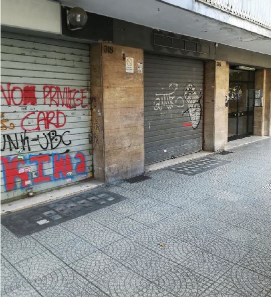 Descrizione: Negozio al piano terra composto da un ampio locale con ingresso vetrina su strada, corridoio, bagno e antibagno. N.C.E.U. FG. 955 P.LLA 235 SUB 11. Mq. 63. LIBERO. PIENA PROPRIETA'