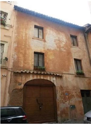 Descrizione: Abitazione al piano primo composta da quattro camere, cucina, due bagni, e due ripostigli. N.C.E.U. FG. 491 P.LLA 57 SUB 504. Mq. 119. LIBERO. PIENA PROPRIETA'