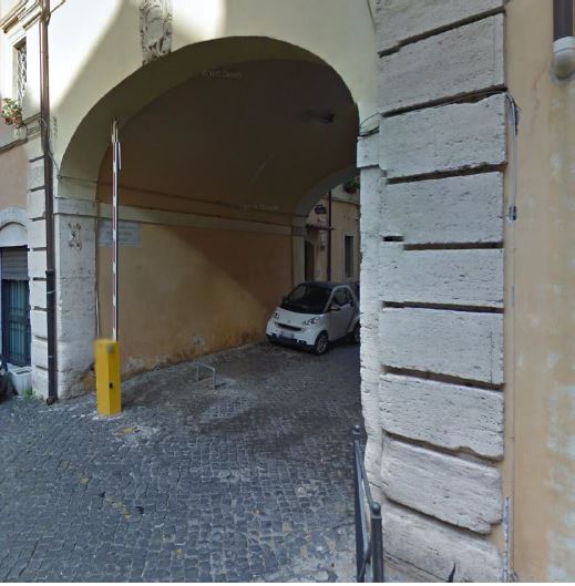 Descrizione: Abitazione al piano primo composta da quattro camere, cucina, due bagni, e due ripostigli. N.C.E.U. FG. 491 P.LLA 57 SUB 504. Mq. 119. LIBERO. PIENA PROPRIETA'
