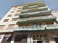Descrizione: Abitazione al piano quinto composta da: doppio ingresso, disimpegno, quattro vani, cucina, tre bagni, due ripostigli,  balconata e balcone. N.C.E.U. FG. 15 P.LLA 419 SUB 62. Mq. 149,85. Libero. Piena Proprietà