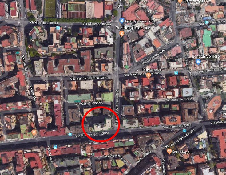 Descrizione: Box accessibile da Via Florestano Rossomandi, facente parte di edificio con ingresso da Via Francesco Cilea 46. Il box è ubicato alla quota del 2° piano interrato rispetto all’ingresso di Via Cilea. N.C.E.U. SEZ. AVV FG. 13 P.LLA 408 SUB 40. Mq. 92,4. Libero. Piena Proprietà