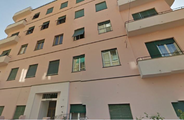 Descrizione: Cantina al piano interrato composta da unico ambiente.. N.C.E.U. SEZ. GEB FG. 61 P.LLA 1034 SUB 28. Mq. 7. LIBERO. PIENA PROPRIETA'