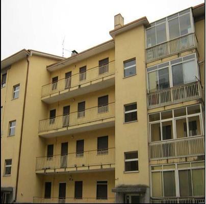 Descrizione: Disimpegno, soggiorno, 3 camere, cucina, bagno e terrazza + deposito e posto auto scoperto. Mq. 98. Identificativi catastali: foglio 41 part. 1707 sub. 18, con deposito al foglio 41 part. 1707 sub. 39 e posto auto scoperto al foglio 41 part. 1707 sub. 54