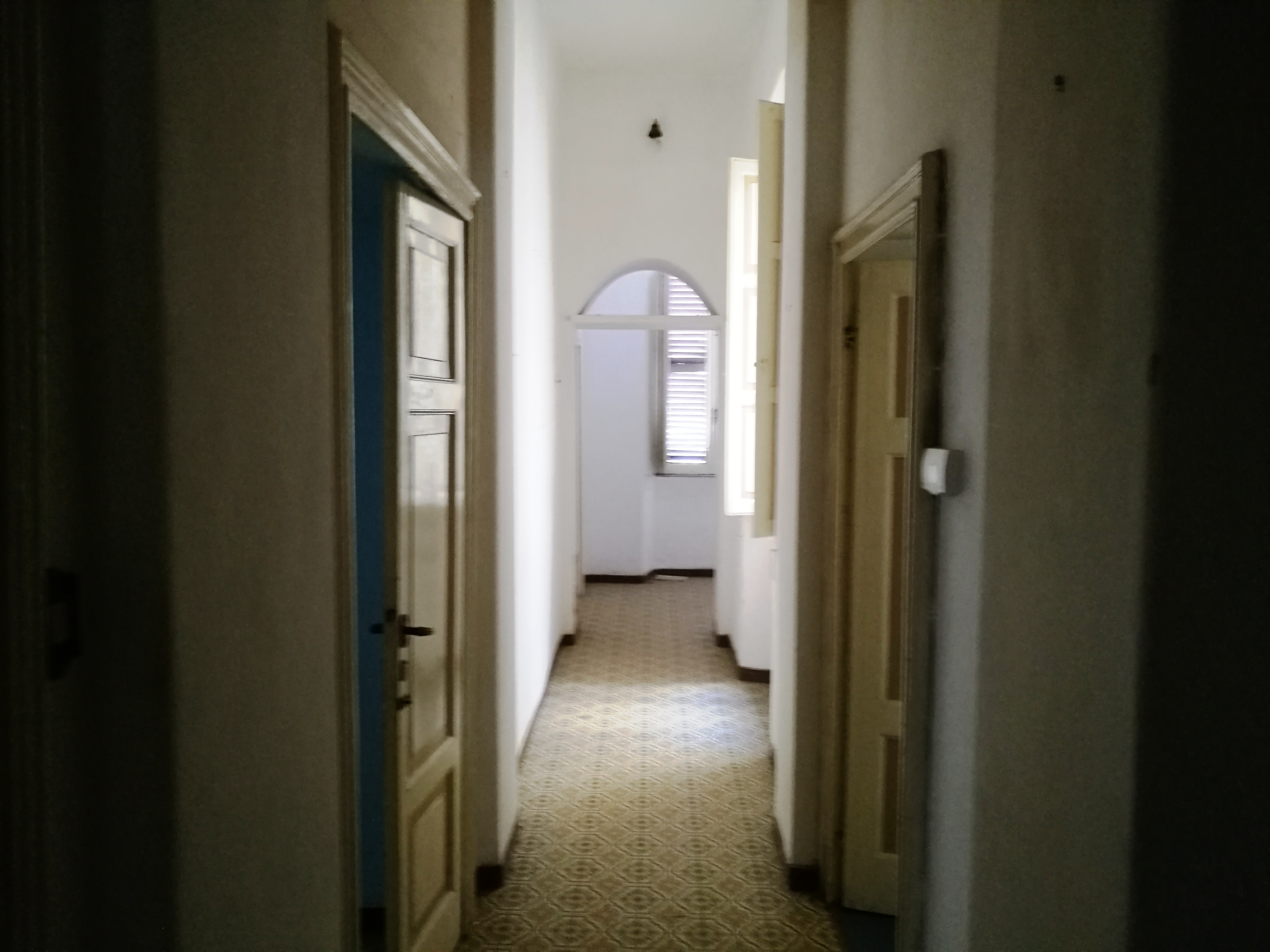 APPARTAMENTO INT.9 DI 5,5 VANI SENZA ASCENSORE, sito in ROMA , CAP - 00195,VIA NAZARIO SAURO 17, scala D/9,  piano 2. N.C.E.U. categoria A4- foglio 398 part. 79 sub 16