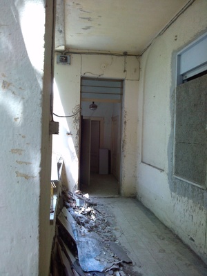 Immobile sito in MESSINA in Via Torrente Trapani, snc,piano terra. Descrizione: Ingresso, cucina, bagno, tre camere, ripostiglio + terrazza e corte esclusiva. Mq. 127 (comprensivo di quota parte di area esterna di pertinenza). Identificativi catastali: Foglio 108, part. 443, sub. 2