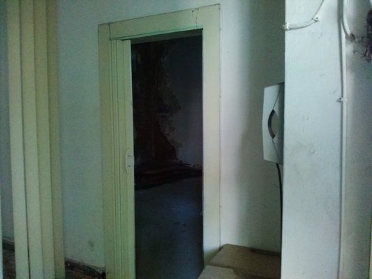 Immobile sito in MESSINA in Via Torrente Trapani, snc,piano terra. Descrizione: Ingresso, cucina, bagno, tre camere, ripostiglio + terrazza e corte esclusiva. Mq. 127 (comprensivo di quota parte di area esterna di pertinenza). Identificativi catastali: Foglio 108, part. 443, sub. 2