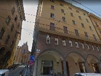 ABITAZIONE + 1 CANTINA o SOFFITTA Sup. MQ comprensiva di pertinenze 141. Libero. Piena Proprietà.