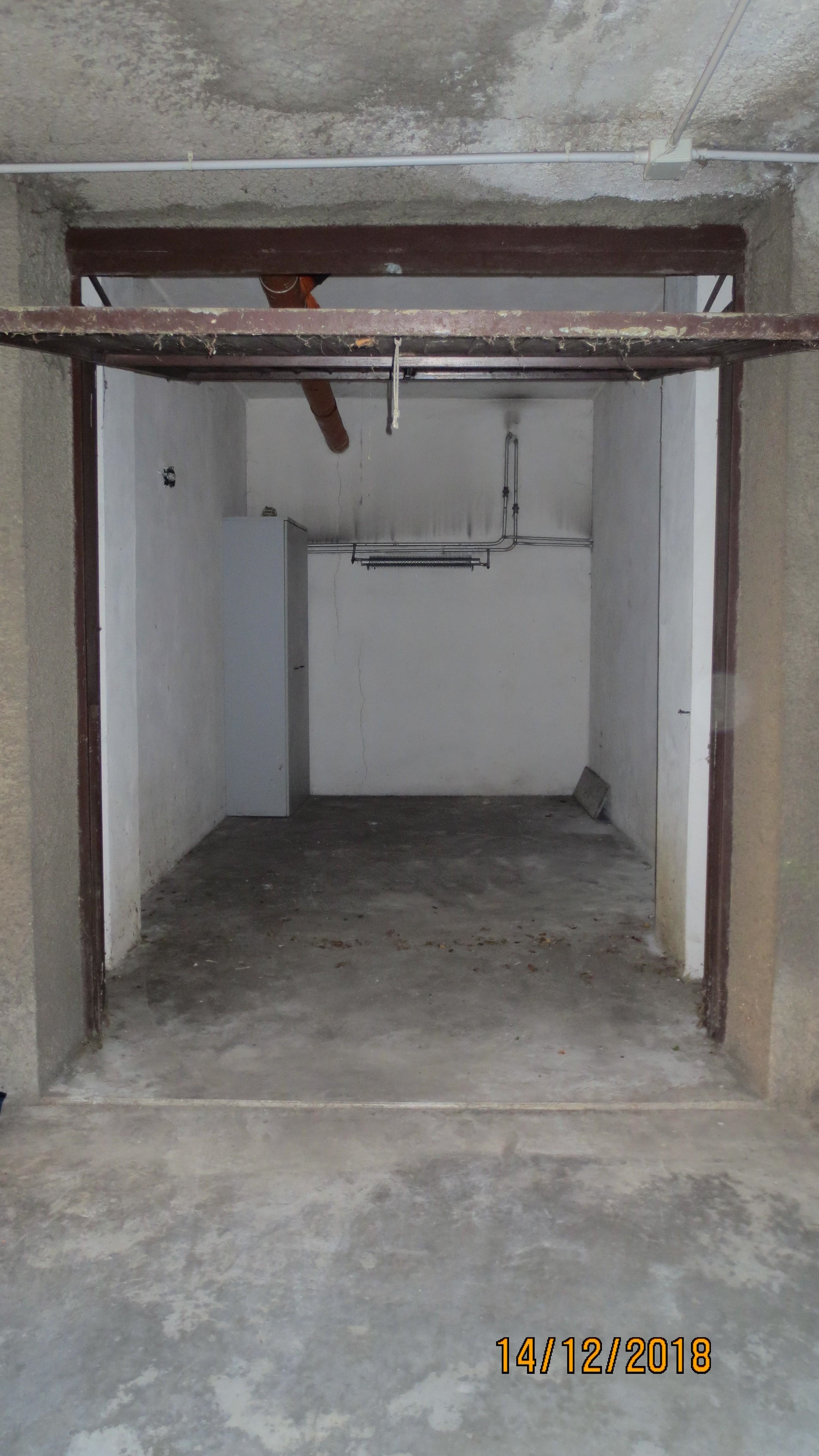 APPARTAMENTO  3 locali + servizi doppi + 1 CANTINA o SOFFITTA + 1 BOX AUTO Sup. MQ comprensiva di pertinenze 105. Libero. Piena Proprietà.