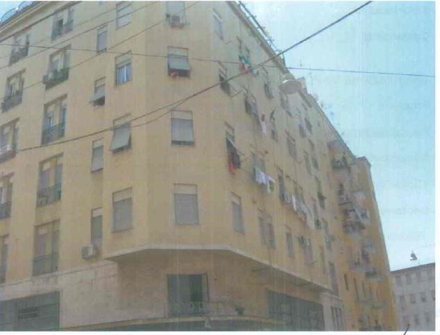 APPARTAMENTO  3 locali + servizi semplici Sup. MQ comprensiva di pertinenze 85. Libero. Piena Proprietà.