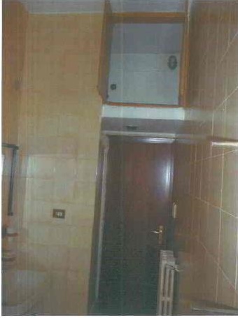 APPARTAMENTO  3 locali + servizi semplici + 1 CANTINA o SOFFITTA  + 1 PARCHEGGIO SCOPERTO Sup. MQ comprensiva di pertinenze 96. Libero. Piena Proprietà.