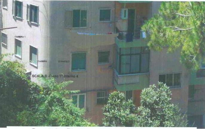 APPARTAMENTO  3 locali + servizi semplici + 1 CANTINA o SOFFITTA  + 1 PARCHEGGIO SCOPERTO Sup. MQ comprensiva di pertinenze 96. Libero. Piena Proprietà.