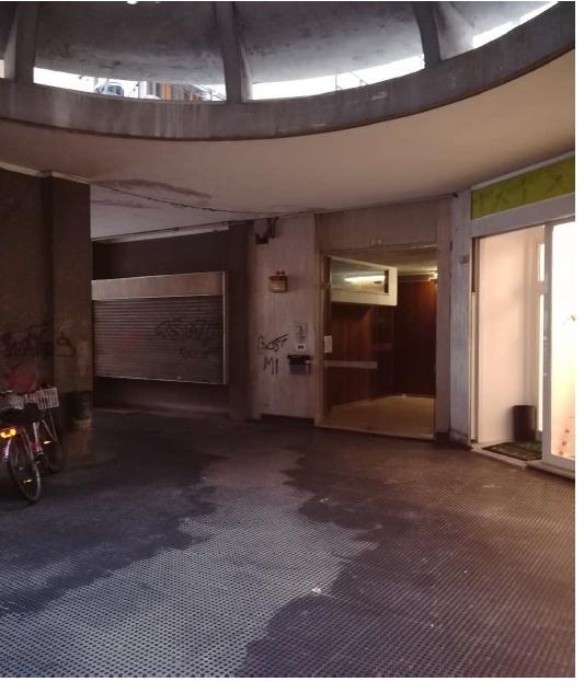 UFFICIO COMMERCIALE Sup. MQ comprensiva di pertinenze 80. Libero. Piena Proprietà.