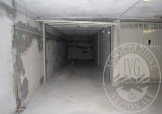 In Comune di Fiorenzuola D'Arda (PC), Via Giovanni Da Fiorenzuola, piena proprietà di un garage posto al piano interrato.