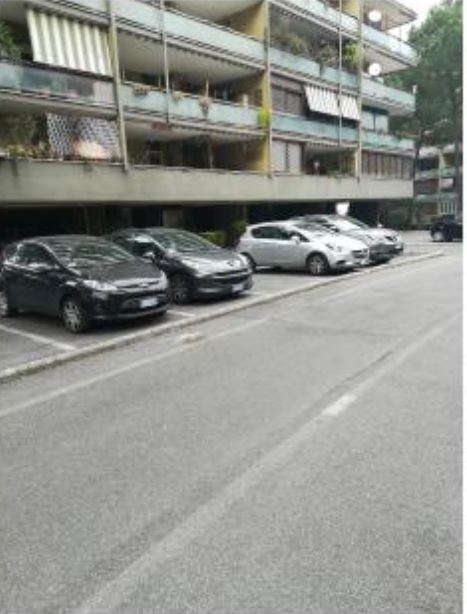 Descrizione: Appartamento composto da ingresso, corridoio, ripostiglio, cucina abitabile, bagno, 2 camere con ampio balcone comunicante. N.C.E.U. Foglio 117 Particella 1087 Sub. 59. Mq. 86,5. Libero.Piena proprietà