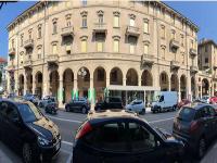 In CUNEO, CAP - 12100 CORSO DANTE, 37, piano ST. Descrizione: Cantina posta al piano seminterrato composta un ambiente a pianta rettangolare allungata. Mq. 5. N.C.E.U.Foglio 90 Particella 339 Sub. 41. LIBERO.PIENA PROPRIETA'