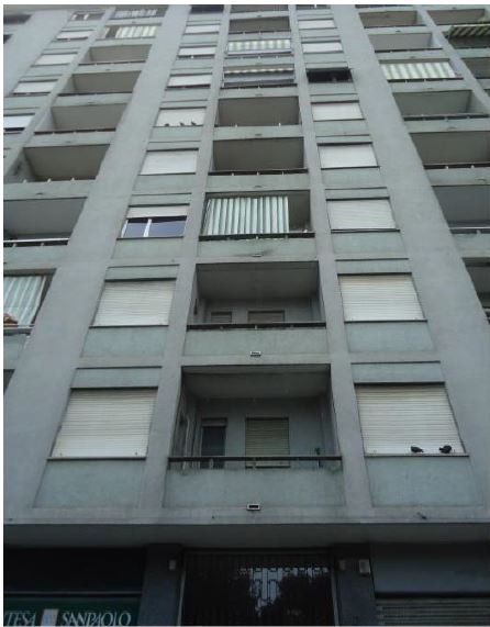 In TORINO, CAP - 10134 PIAZZA GALIMBERTI, 3 BIS, scala U, piano TE, int. 4. Descrizione: Negozio al piano terra costituito da unico ambiente. Mq. 35. N.C.E.U.Foglio 1423 Particella 57 Sub. 236. LIBERO.PIENA PROPRIETA'