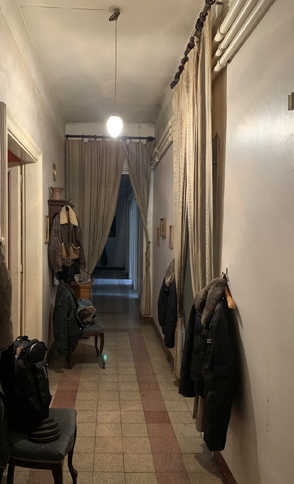 APPARTAMENTO INT.8 DI 9 VANI CON ASCENSORE + pertinenziale CANTINA. Mq. 190. LIBERO. Identificativi catastali categoria A2- foglio 402 part. 30 sub 43