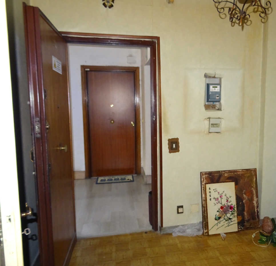 APPARTAMENTO INT.4 DI 8,5 VANI CON ASCENSORE + pertinenziale CANTINA. Mq. 163. LIBERO. Identificativi catastali categoria A3- foglio 378 part. 149 sub 4