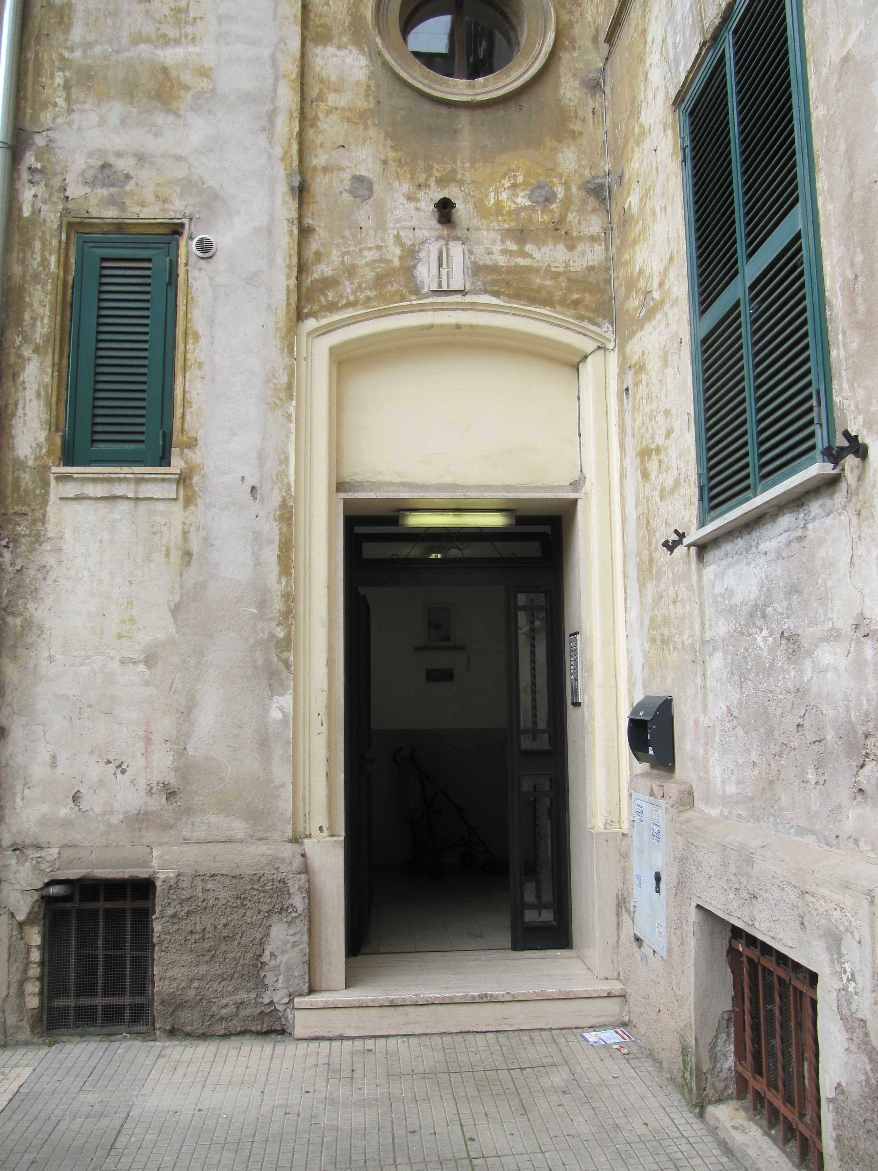 APPARTAMENTO INT.12 DI 3,5 VANI CON ASCENSORE. Mq. 58. LIBERO. Identificativi catastali categoria A4- foglio 516 part. 109 sub 51