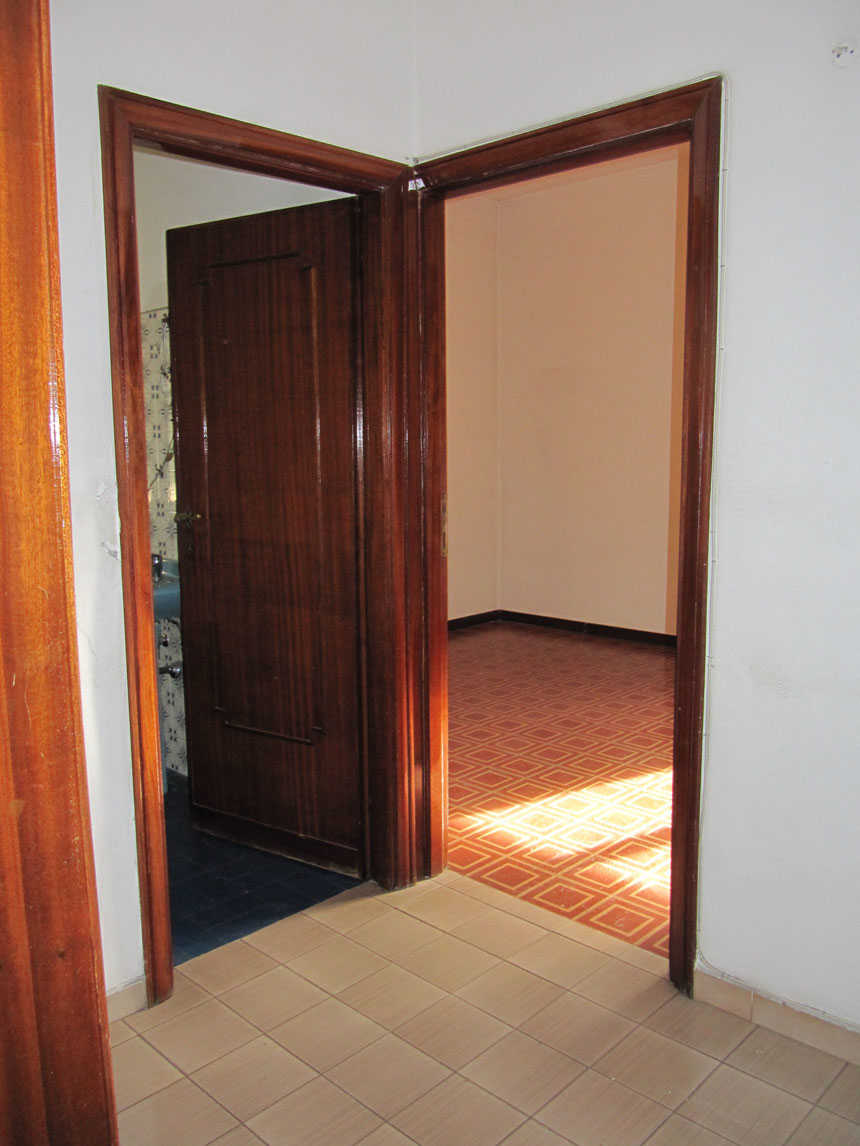 APPARTAMENTO INT.12 DI 2,5 VANI CON ASCENSORE. Mq. 47. LIBERO. Identificativi catastali categoria A4- foglio 516 part. 36 sub 24