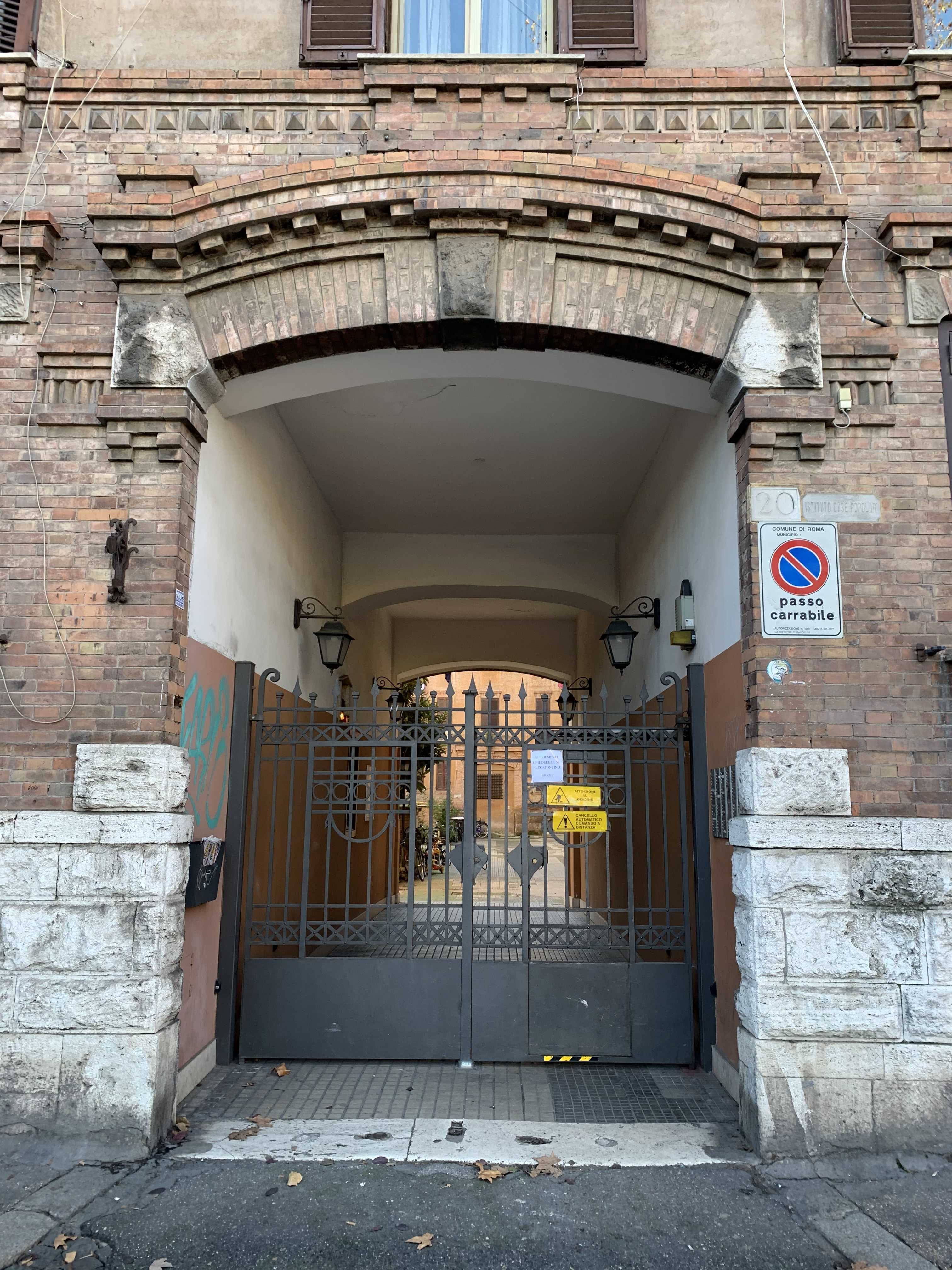 APPARTAMENTO INT.6 DI 3,5 VANI SENZA ASCENSORE. Mq. 58. LIBERO. Identificativi catastali categoria A4- foglio 512 part. 38 sub 14