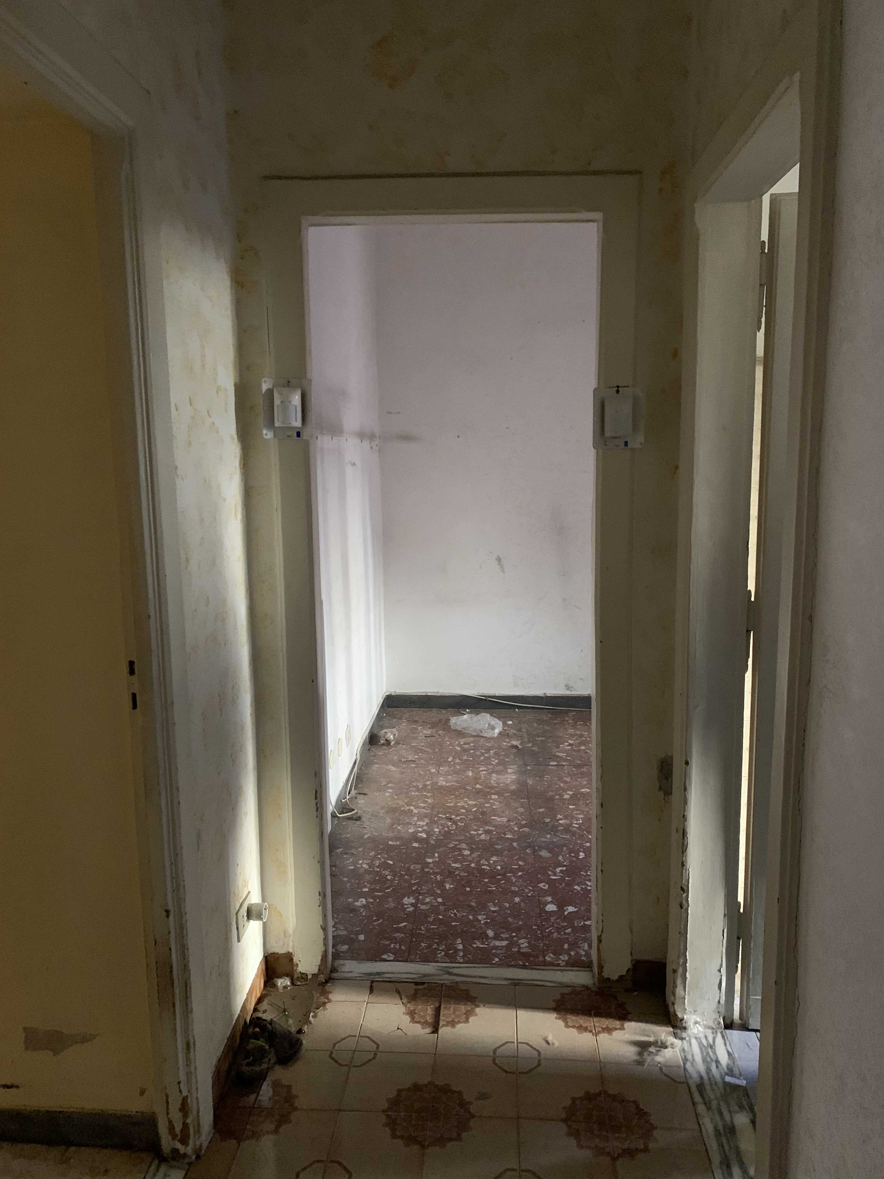 APPARTAMENTO INT.6 DI 3,5 VANI SENZA ASCENSORE. Mq. 58. LIBERO. Identificativi catastali categoria A4- foglio 512 part. 38 sub 14