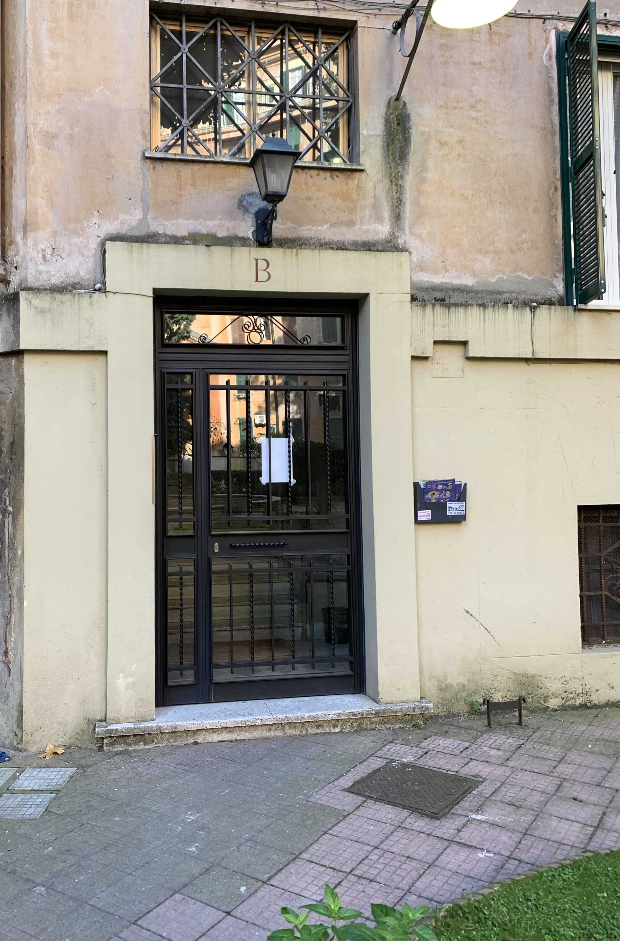 APPARTAMENTO INT.14 DI 3 VANI CON ASCENSORE. Mq. 49. LIBERO. Identificativi catastali categoria A2- foglio 512 part. 43 sub 35