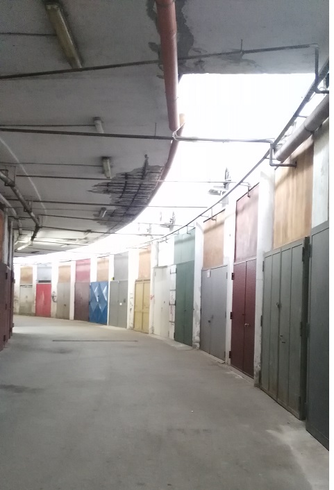 In NAPOLI (NA), CAP  80141, Via Nicola Nicolini, 68 ,  piano S1, int.110. Descrizione: box auto posto al  piano S1.N.C.E.U. foglio SCA/19, part. 9, sub. 1066. Mq. 28. Libero.Piena Proprietà