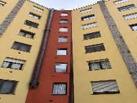 Immobile sito in Bergamo (BG), CAP - 24100, via Borgo Palazzo 127. Descrizione: appartamento composto da ingresso- salone, angolo cottura, ripostiglio, corridoio, due vani, due bagni e un balcone Dispone di una cantina al piano interrato + pertinenziale Box int.251. N.C.E.U. Unità residenziale: appartamento categoria A/3 + cantina n.251 Foglio 55 Part. 9877 Sub. 264_Unità secondaria: box categoria C/6 Foglio 55 Part. 9877 Sub. 312