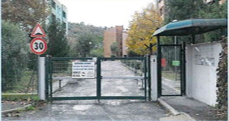 Immobile sito in MONTEROTONDO (RM), CAP - 00015, VIA MONTE CRISTALLO, 8 -FAB. 31302. Descrizione: L'appartamento della Scala G Int 1, con affaccio su due fronti è composto da ingresso, soggiorno-pranzo, cucina, ripostiglio, disimpegno, tre camere da letto, due bagni privi di areazione naturale, una loggia ed un balcone L'unità si trova in normali condizioni manutentive Iimpianto di riscaldamento di tipo autonomo catatstalmente conforme + pertinenziale Posto auto scoperto. N.C.E.U. Principale:Foglio 36 Particella 1399 Sub. 18 Pertinenza:Foglio 36 Particella 1016 Sub. 18